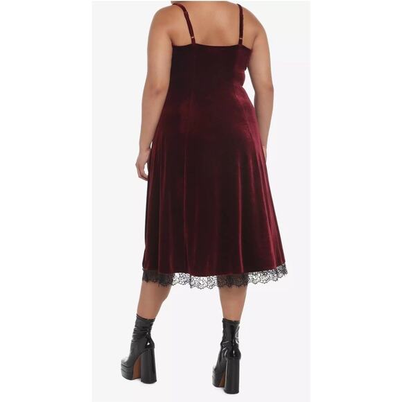 Cosmic Aura Slip Dress Womens 1X Burgundy Velvet Adjustable Straps Lace Hem Goth - Picture 2 of 12